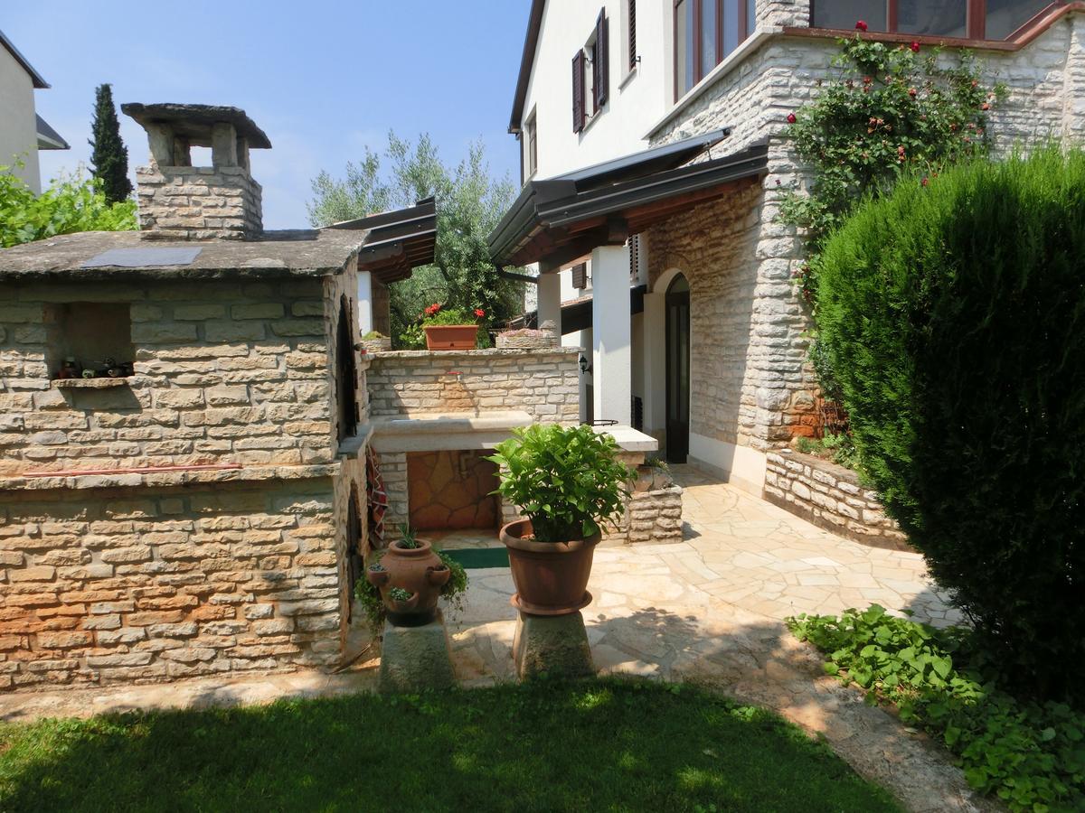 Apartmani Villa Otilija Porec Exterior photo