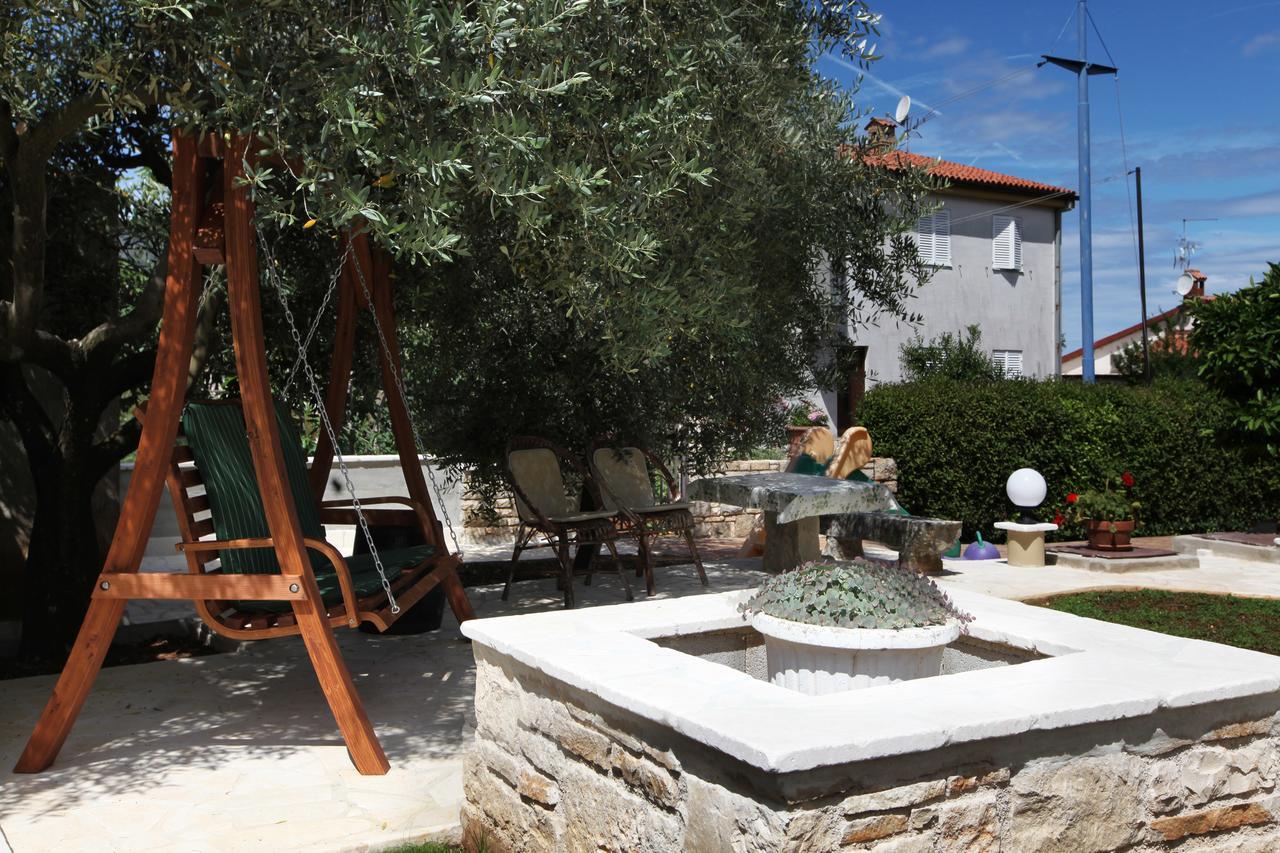 Apartmani Villa Otilija Porec Exterior photo
